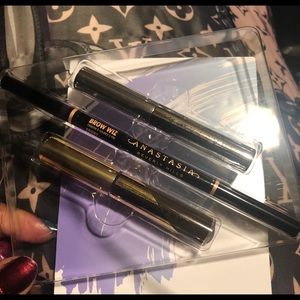 Anastasia Beverly Hills Makeup - Anastasia Beverly hills best brows ever kit Anastasia Beverly Hills Makeup - Anastasia Beverly hills best brows ever kit